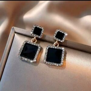 Trend Black Square Rhinestone Earrings Fashion Crystal Geometry Female Pendant.